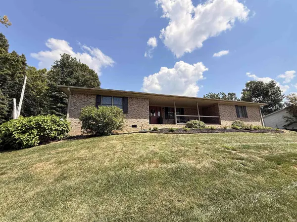 3033 Periwinkle DR, Evansville, IN 47720