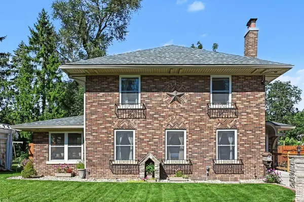 1713 Wilber ST, South Bend, IN 46628-3255