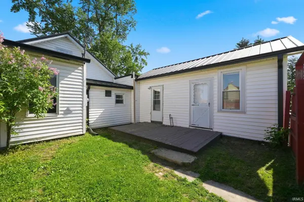 601 W Van Buren ST, Columbia City, IN 46725-2045