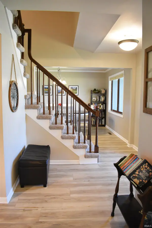 1303 Sanders DR, Auburn, IN 46706