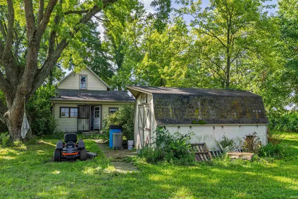 5567 E County Road 300 ***, Logansport, IN 46947-8593