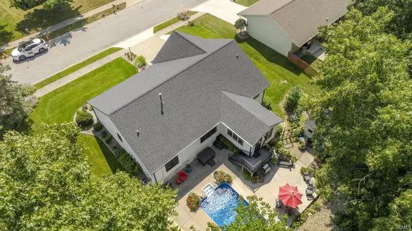 1006 Hidden Meadow LN, Middlebury, IN 46540