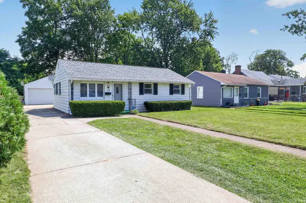 606 N Twyckenham DR, South Bend, IN 46617