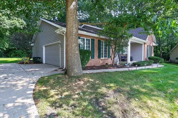 51267 Pembridge CT, Granger, IN 46530