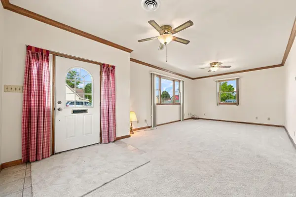 813 N 11th ST, Elwood, IN 46036