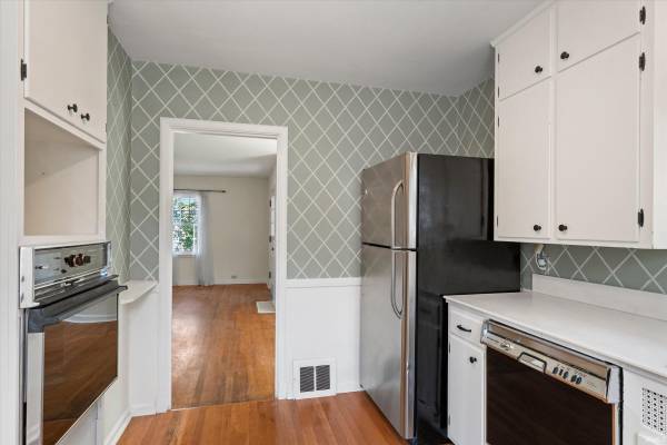 717 Northwood DR, South Bend, IN 46617-2232