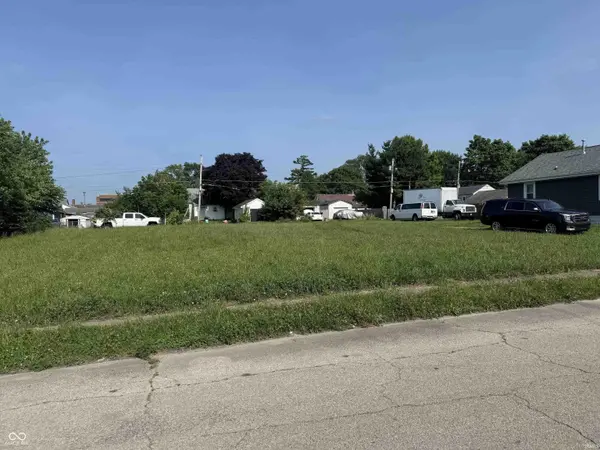 2220 Lincoln ST, Anderson, IN 46016