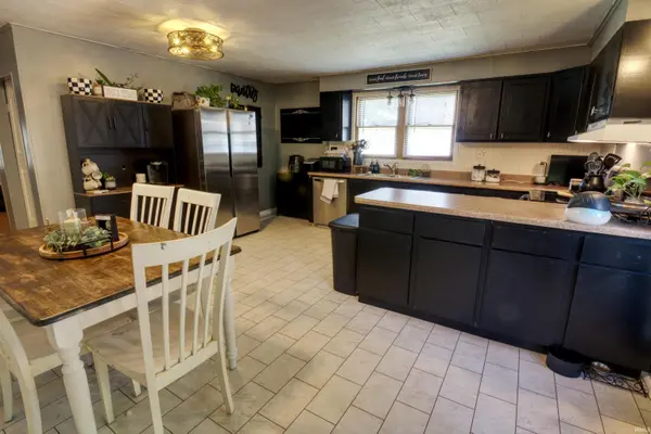 1808 Wabash ST, Vincennes, IN 47591-5639