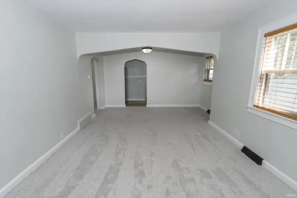214 Virginia ST, Mishawaka, IN 46544