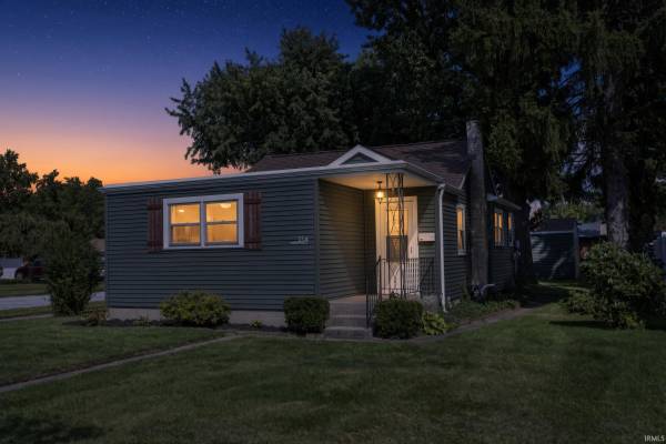 214 Virginia ST, Mishawaka, IN 46544