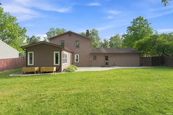 8417 Greenwich CT, Fort Wayne, IN 46835-8313