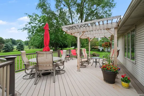 2340 S Clover LN, Warsaw, IN 46580