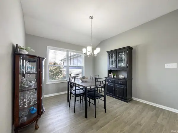 4041 Chappell DR, Evansville, IN 47725