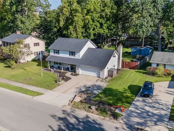 6923 Mowhawa DR, Fort Wayne, IN 46815