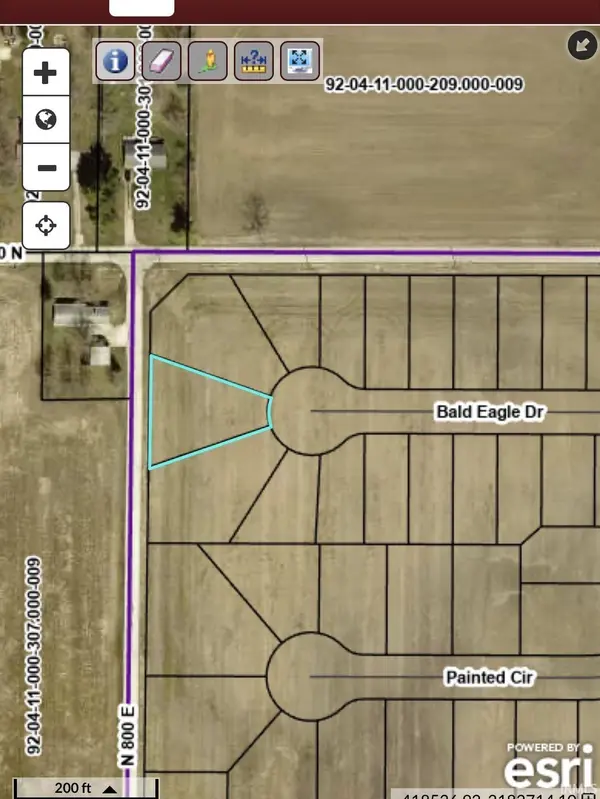 1074 Bald Eagle DR, Churubusco, IN 46723