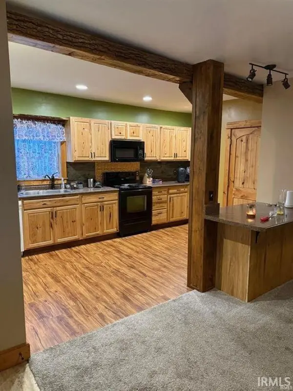 402 S Half ST, North Manchester, IN 46962