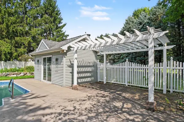 52143 Broken Arrow DR, Granger, IN 46530