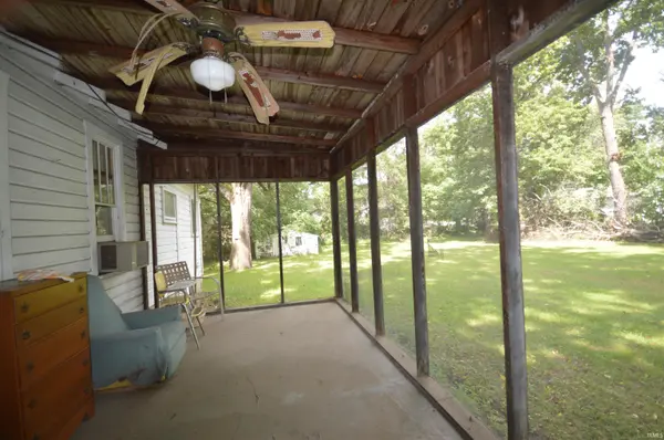 10976 Mohawk RD, Walkerton, IN 46574