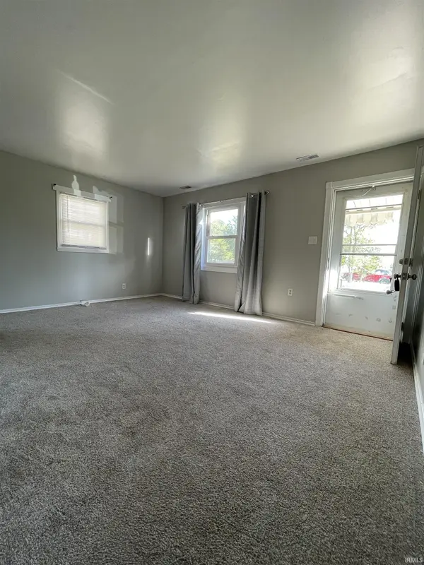 1940 Sinclair ST, Fort Wayne, IN 46808