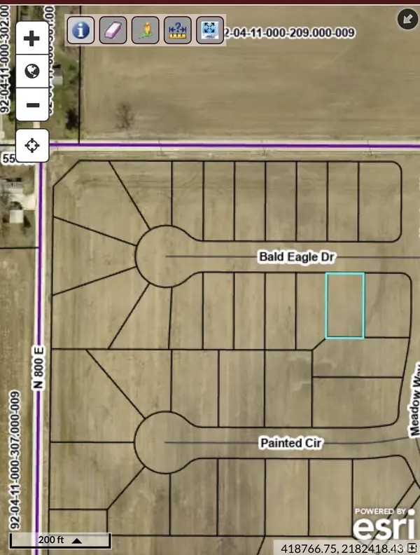 1015 Bald Eagle DR, Churubusco, IN 46723