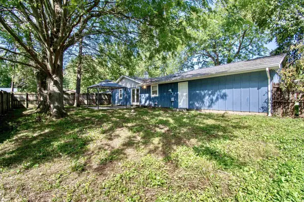 110 Cedar ST, Kendallville, IN 46755