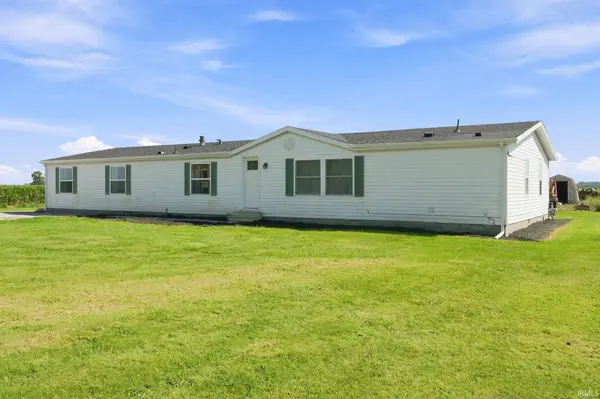 11946 US 6 HWY, Syracuse, IN 46567