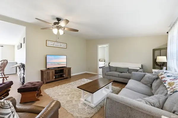 11946 US 6 HWY, Syracuse, IN 46567