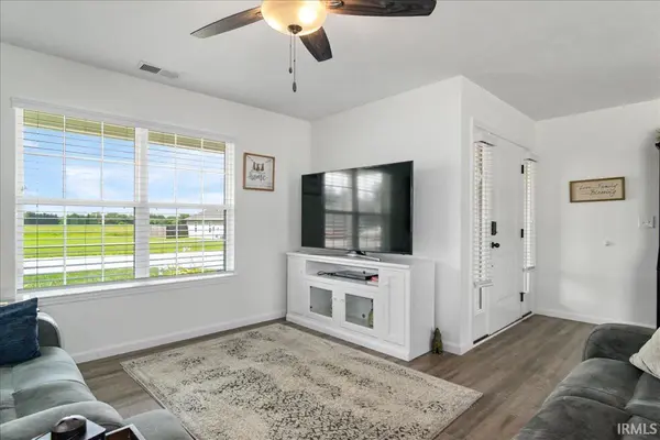 654 S Cathy DR, Princeton, IN 47670