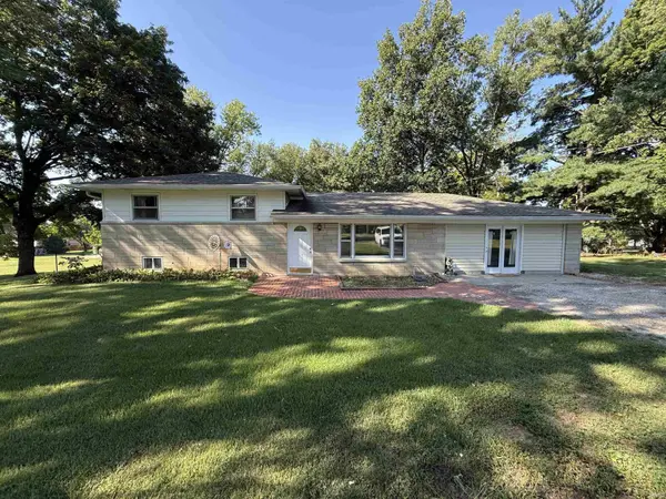 2703 Rose DR, Vincennes, IN 47591