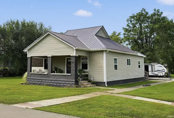 401 W Grissom AVE, Mitchell, IN 47446