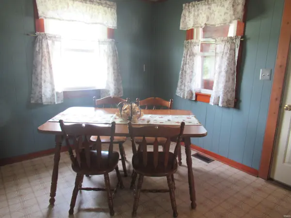512 Vine ST, Columbia City, IN 46725