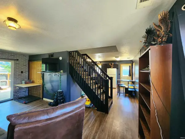 0707 S Oakwood DR, Cromwell, IN 46732