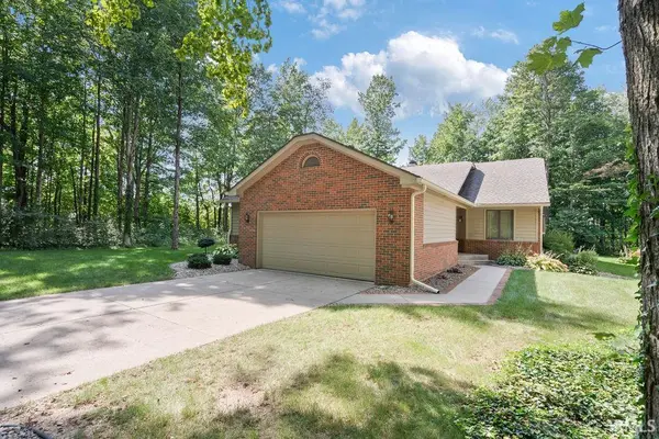 3295 WOODHAVEN TRL, Kokomo, IN 46902