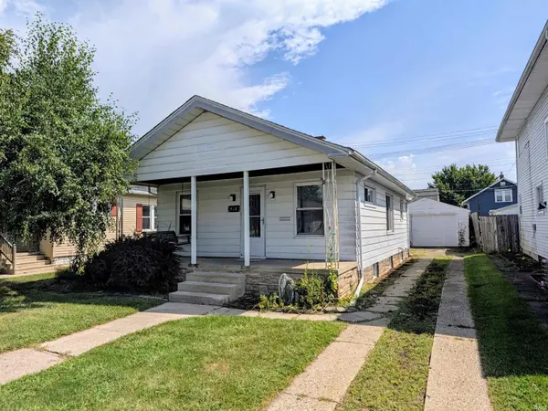 418 N State ST, Mishawaka, IN 46544