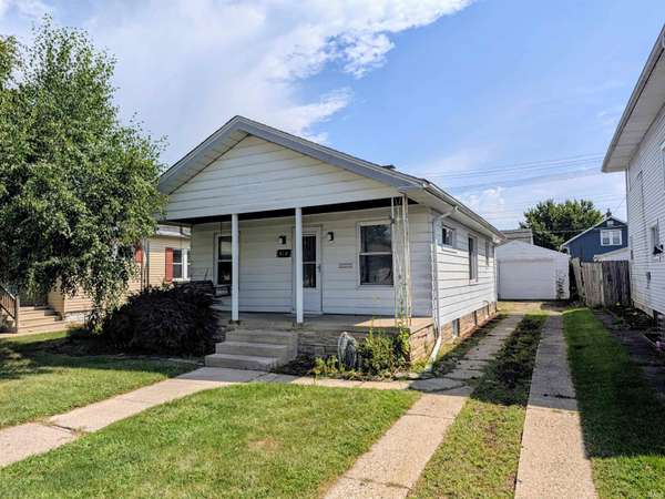 418 N State ST, Mishawaka, IN 46544