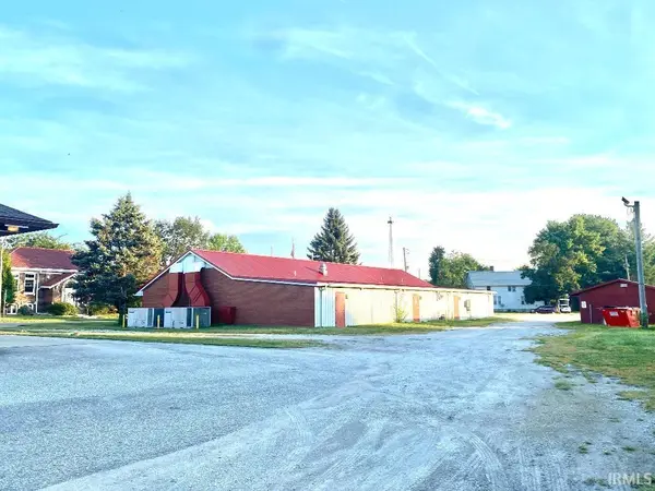 25 N Commercial ST, Worthington, IN 47471