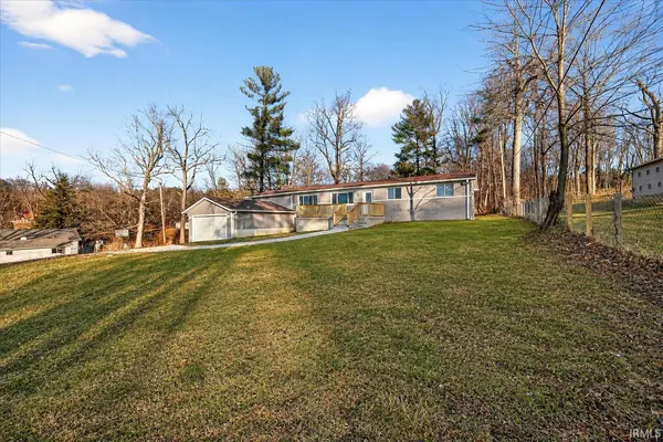 576 N Hartstrait RD, Bloomington, IN 47404-9780