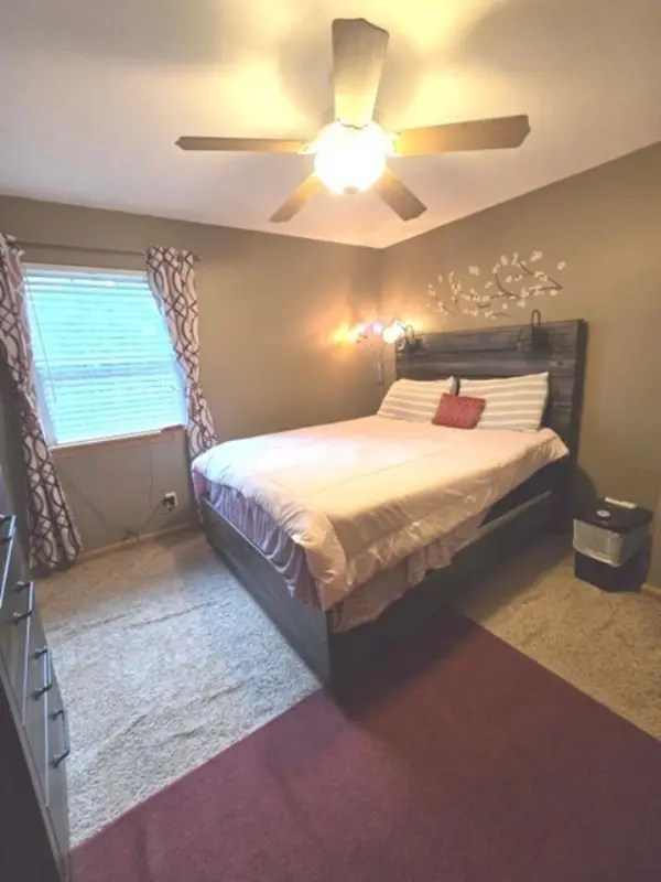 727 Markle AVE, Elkhart, IN 46517-1601