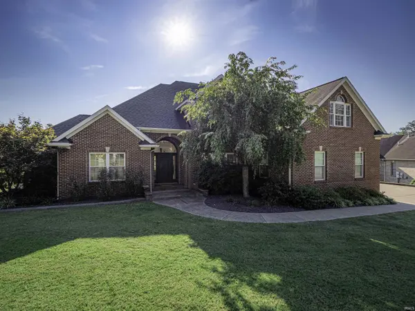 8425 Carringtown DR, Evansville, IN 47711
