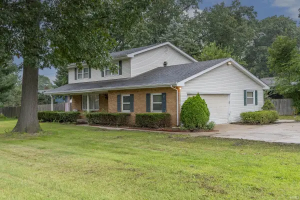 18481 Cleveland RD, South Bend, IN 46637-4549