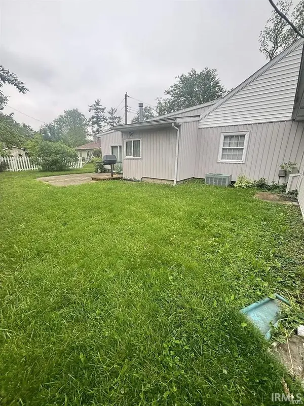 2500 W NORWOOD DR, Muncie, IN 47304