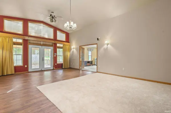 53316 Nadine ST, South Bend, IN 46637