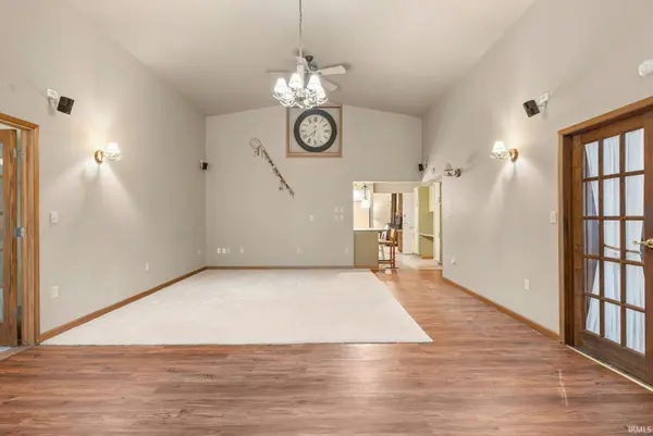 53316 Nadine ST, South Bend, IN 46637