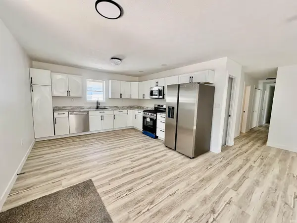 1030 Princeton ***, Elkhart, IN 46516