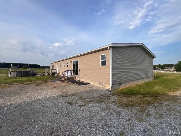 5325 S County Road 625 ***, Knightstown, IN 46148-9246