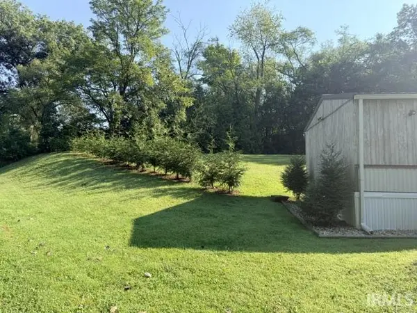 5336 N 900 E RD, North Webster, IN 46555