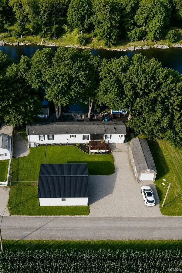 6843 N 1225 W ***, Monticello, IN 47960