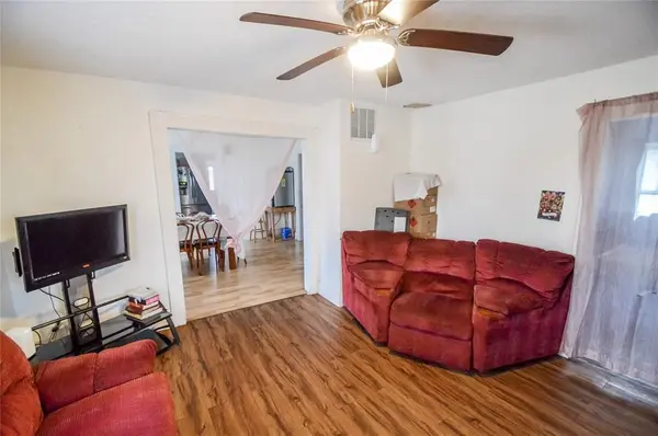 1202 Shelby ST, Shelbyville, IN 46176