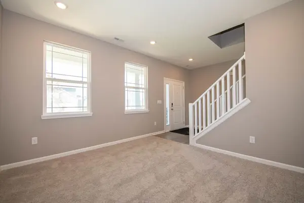 5811 Flat Hill DR, Indianapolis, IN 46239