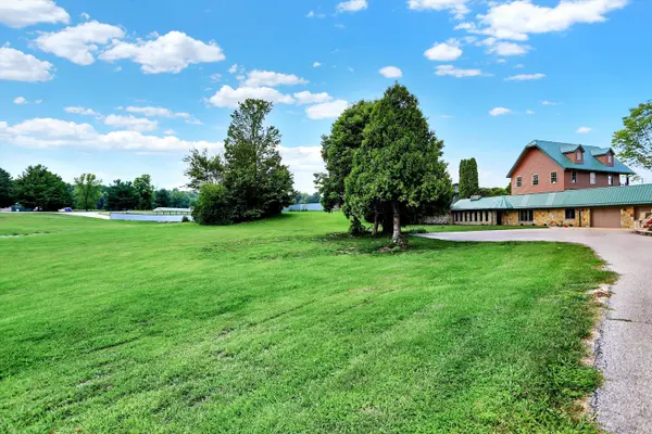 9813 W 142, Eminence, IN 46125